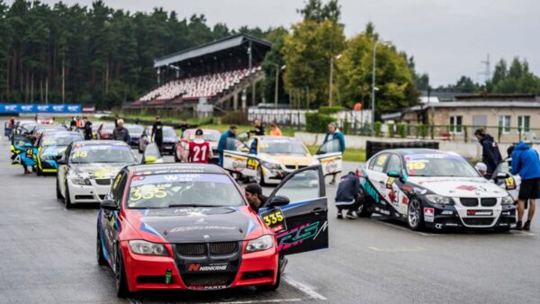 Hooaeg algab Bikreniekil. Foto: LAF