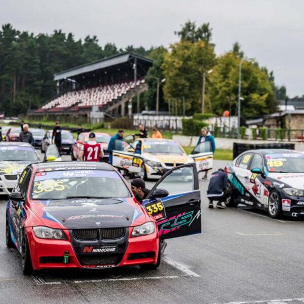 Hooaeg algab Bikreniekil. Foto: LAF