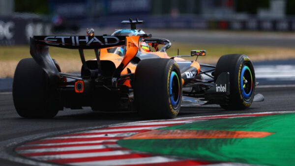 McLaren, Foto: Pirelli F1